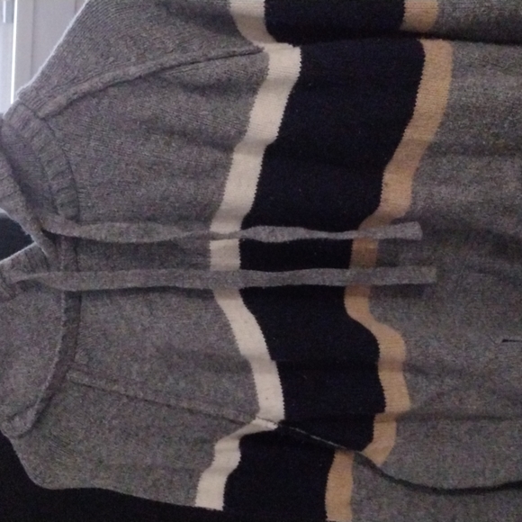 Old Navy hoodie/sweater - Picture 2 of 2